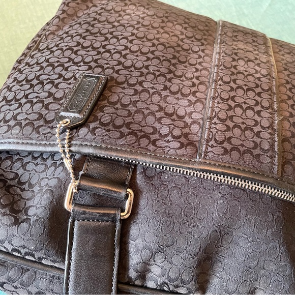 Coach messenger bag with handles and cross body strap - Picture 3 of 5